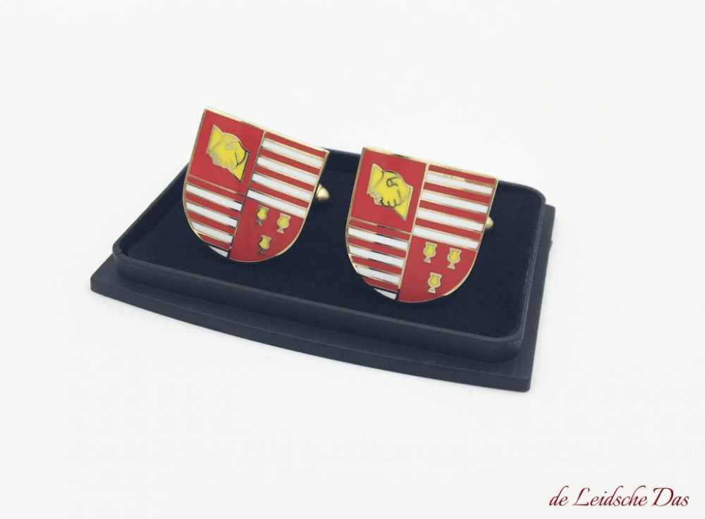 Cufflinks with association crest custom made, personalized cufflinks