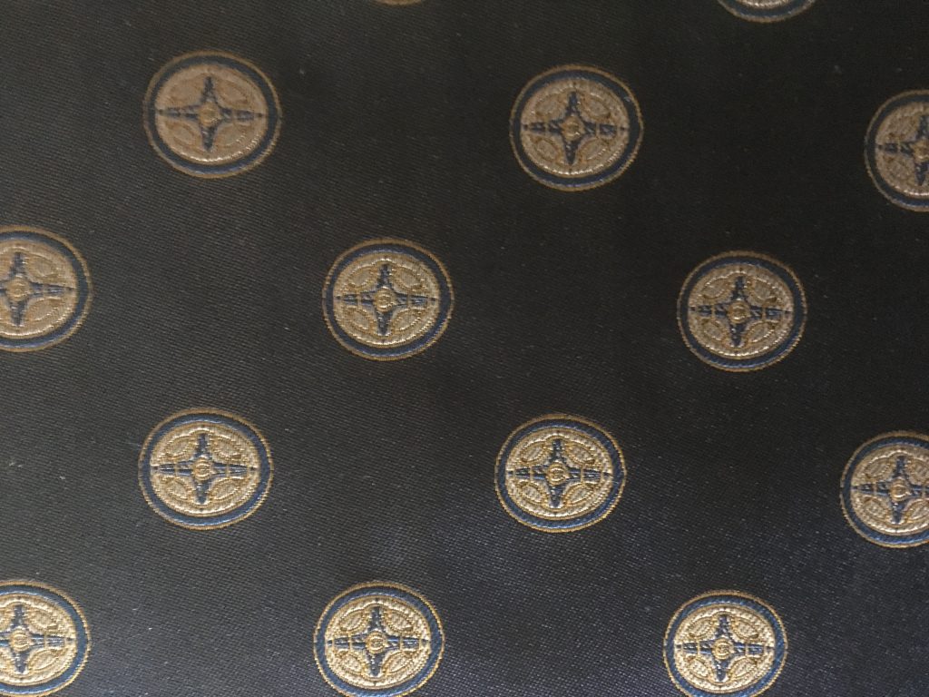 Custom Jacquard Woven Silk Fabric for 41 Club Neckties