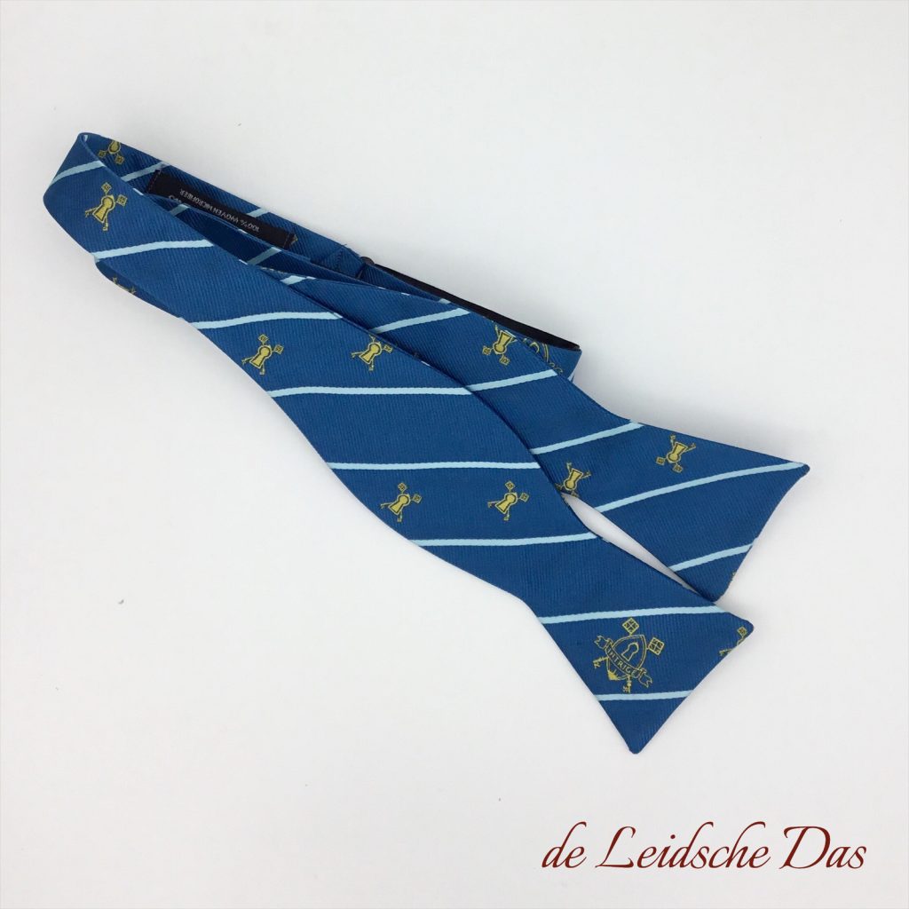 Self-tie bowties in your custom bowtie design made by a bow tie company