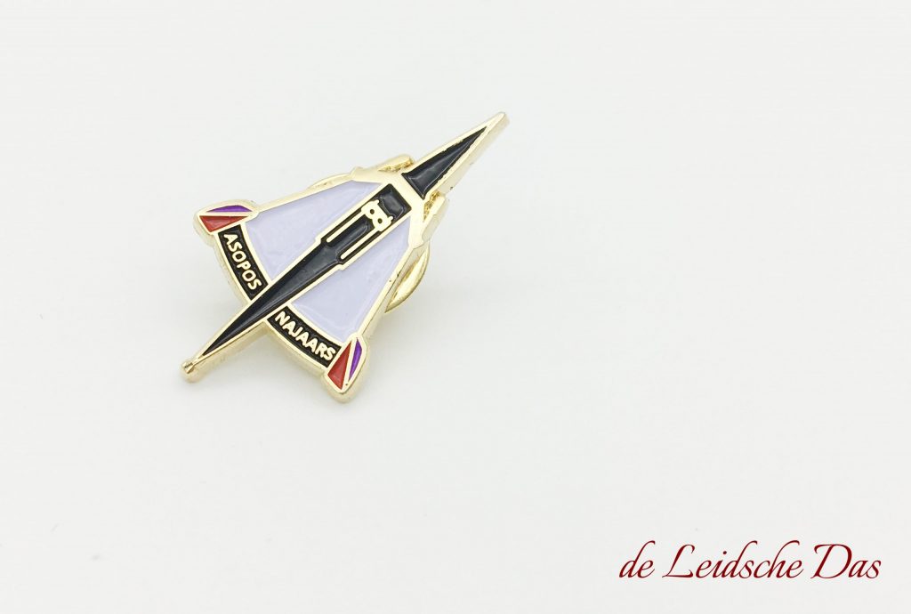 lapel pins we made in a custom design to order of a single scull rowing boat